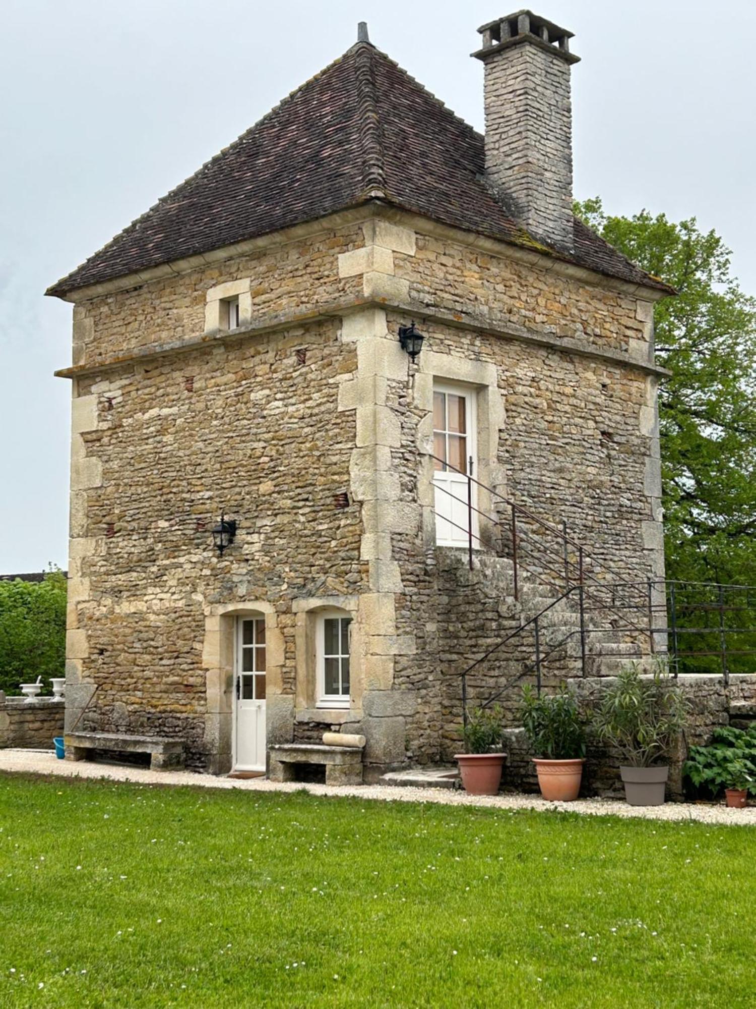 Bed and Breakfast La Buffonnerie Moutiers-Saint-Jean Zewnętrze zdjęcie